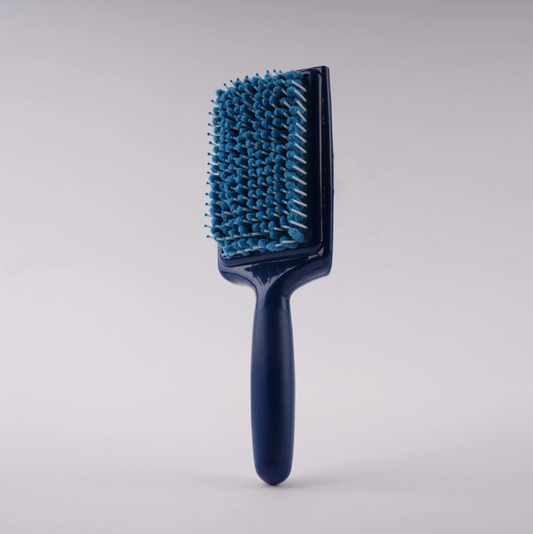 The VIRAL Towel Hair Brush - NEW